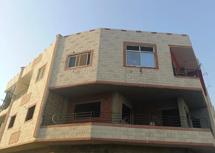 Guest House Science W 1